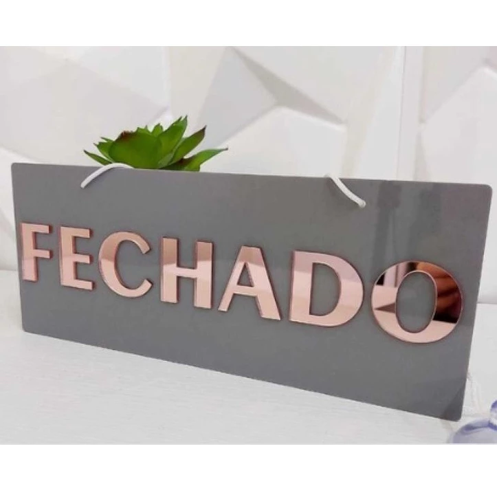 Placa Em Acrílico Aberto/Fechado Espelhado 25x10cm.